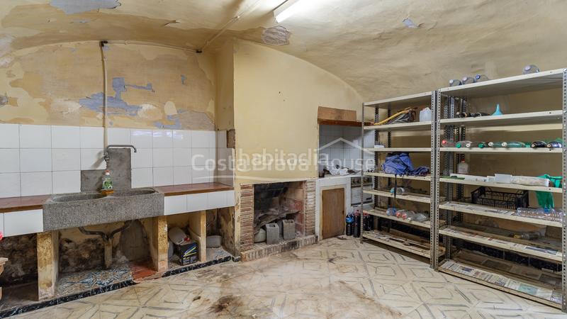 Foto ab8f9a44-49a9-4162-be6d-93265f5ea552. Masia amb calefacció aparcament a Begur Begur