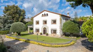 Maison  Passeig de la riera. Casa señorial mediterránea con encanto tradicional en venta en s