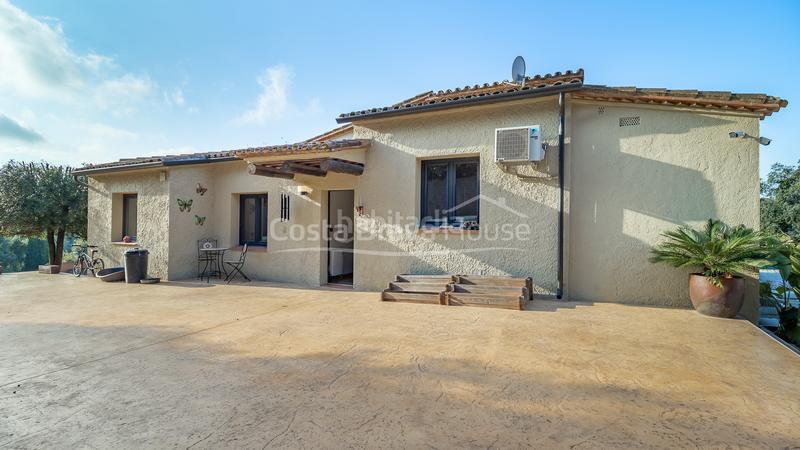 Foto 5a573ac4-a20f-416c-b9f8-6b28870d57bd. Maison avec chauffage parking piscine dans residencial Begur-esclanyà Begur