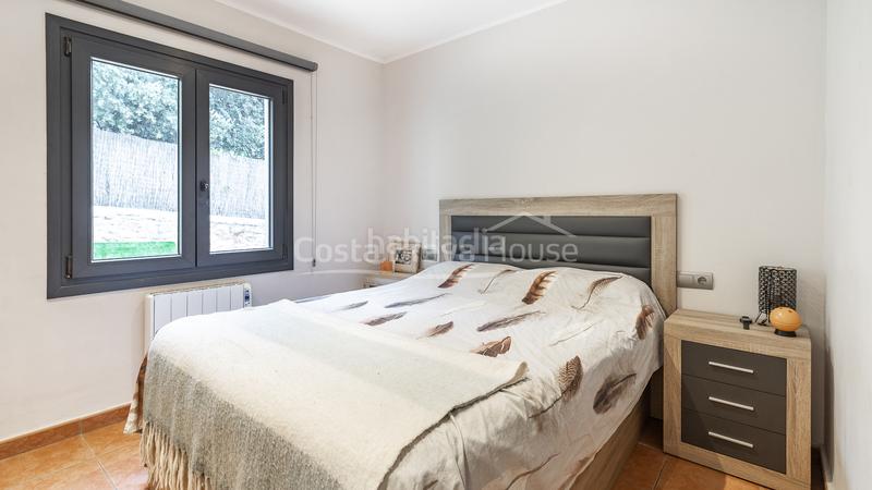 Foto b474e8a5-3304-4de7-a46d-aef4ee3f4eb7. Maison avec chauffage parking piscine dans residencial Begur-esclanyà Begur