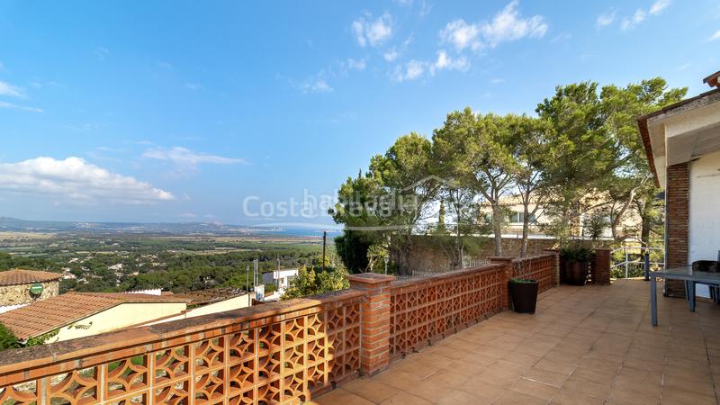 Foto 66720b52-a634-437c-ba77-6cec0aeba45e. Casa con riscaldamento parcheggio piscina in Pals