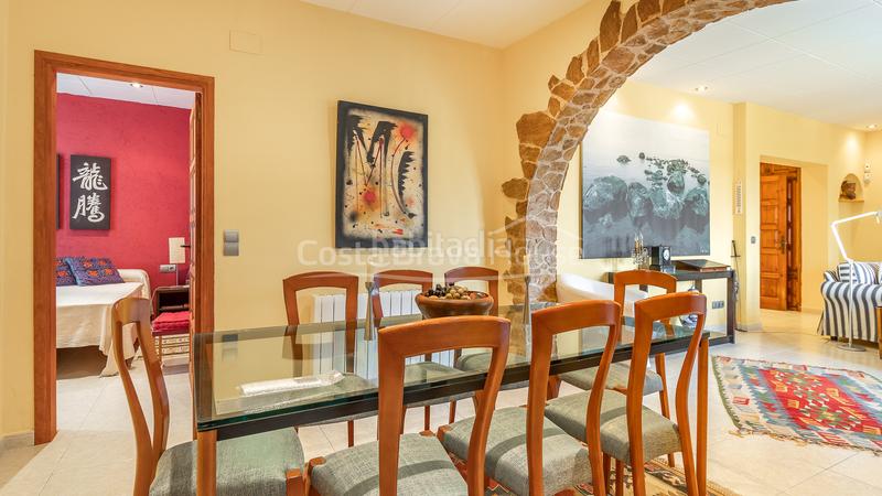 Foto 70f09d11-ecd3-4ca5-9701-dffbf96441e9. Casa con riscaldamento parcheggio piscina in Pals