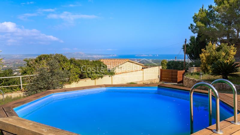 Foto 7db43fe3-a05a-4983-b63f-4cf920b2995a. Casa con riscaldamento parcheggio piscina in Pals