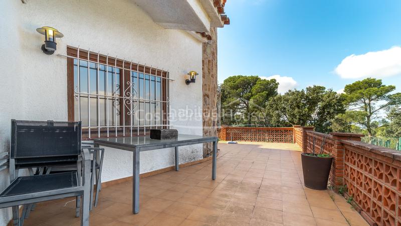 Foto b41b0d0d-3dff-4721-9de2-458d2cfe3476. Casa con riscaldamento parcheggio piscina in Pals