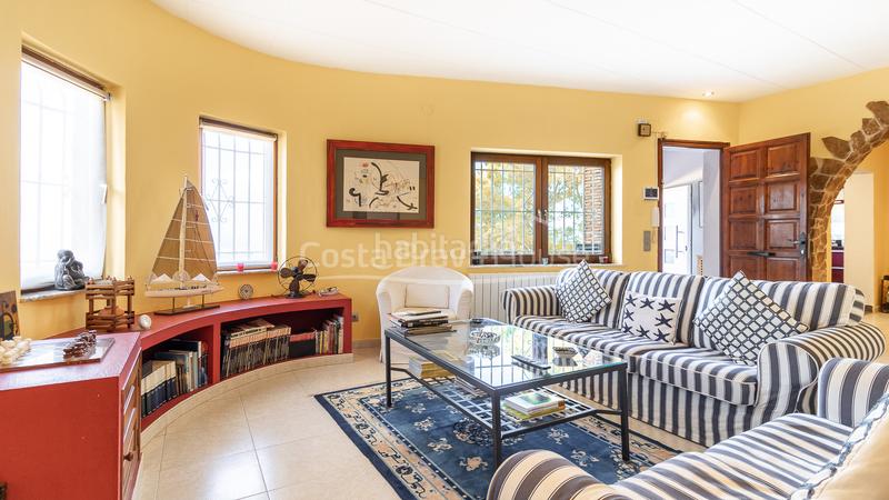 Foto b4ceb3d8-c28a-4e75-b639-0380361e6b78. Casa con riscaldamento parcheggio piscina in Pals