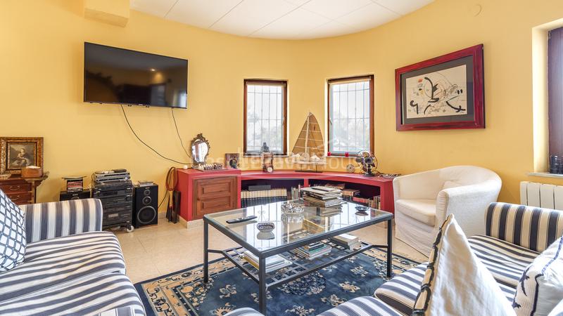 Foto eda42291-348a-48c3-a5cd-5f3d733d6961. Casa con riscaldamento parcheggio piscina in Pals