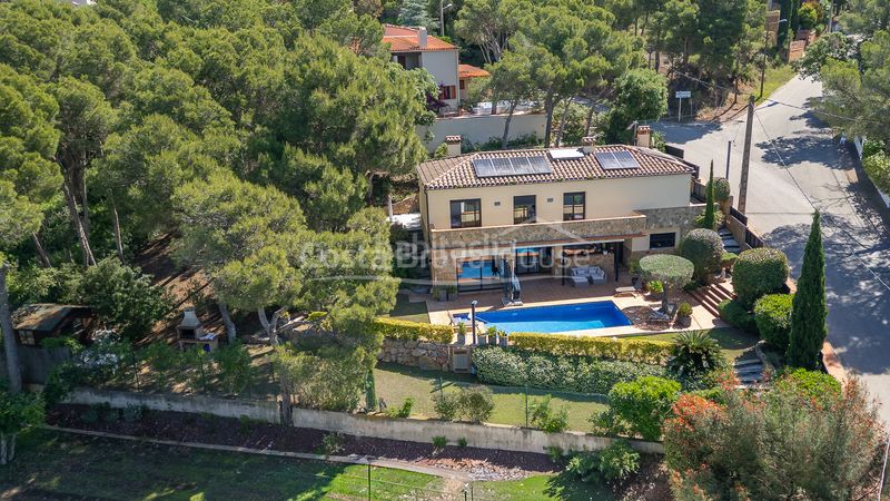 Foto d9938776-3c93-4917-be82-2e0fccdeb086. Casa amb calefacció aparcament piscina a Tamariu