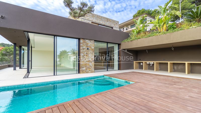 Foto 9998f935-bdbe-4a7d-8619-f8b3750e8324. Casa amb calefacció aparcament piscina a Sa Riera-Sa Fontansa Begur