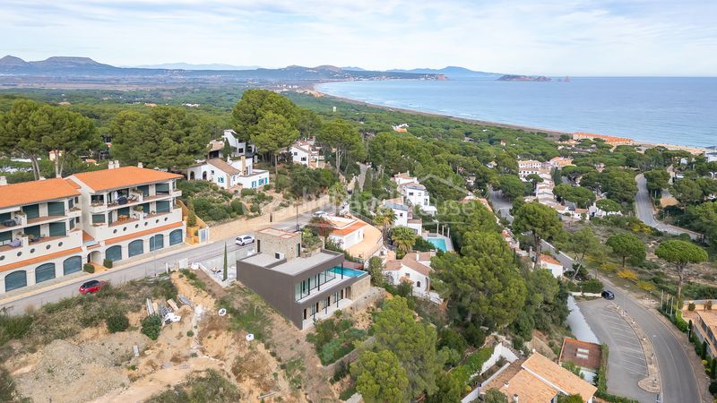 Foto c3a9452e-02a3-4bdf-8835-bfa343eba6f6. Casa amb calefacció aparcament piscina a Sa Riera-Sa Fontansa Begur