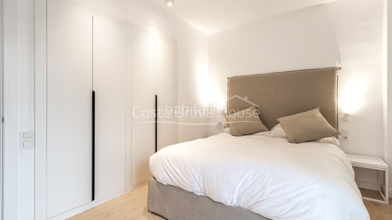 Foto 2c8365e6-2965-4969-b5b6-95ca3064b808. Apartament amb calefacció aparcament piscina a Llafranc