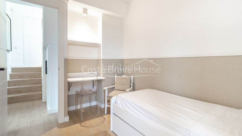 Foto 8c7f86d6-27ee-479b-b266-5b1d59323b4c. Apartament amb calefacció aparcament piscina a Llafranc