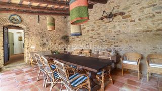 Country house  Carrer castellar. Casa de piedra rehabilitada en venta en gualta con piscina, jard