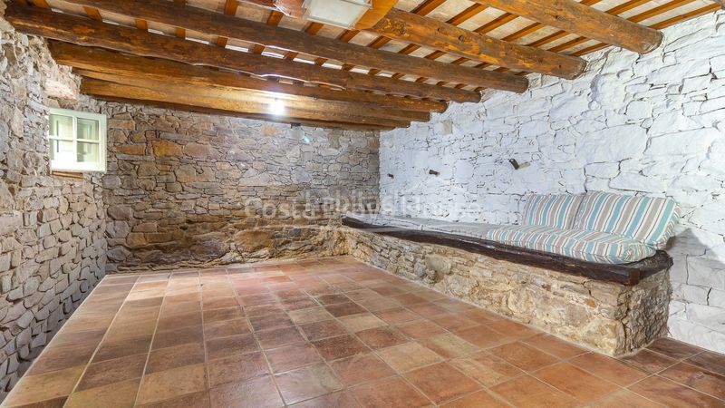 Foto aecc48b6-72b4-47bf-8478-ea4d263a57c2. Masia amb calefacció aparcament piscina a Gualta