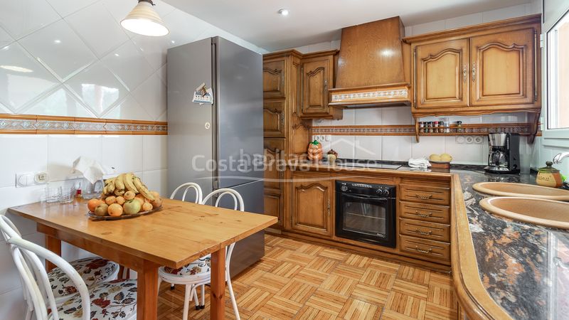 Foto 41e3dce0-40db-4850-8d3e-384c78377e92. Casa amb calefacció aparcament piscina a Puig Ses Forques - Torre Colomina Sant Antoni de Calonge