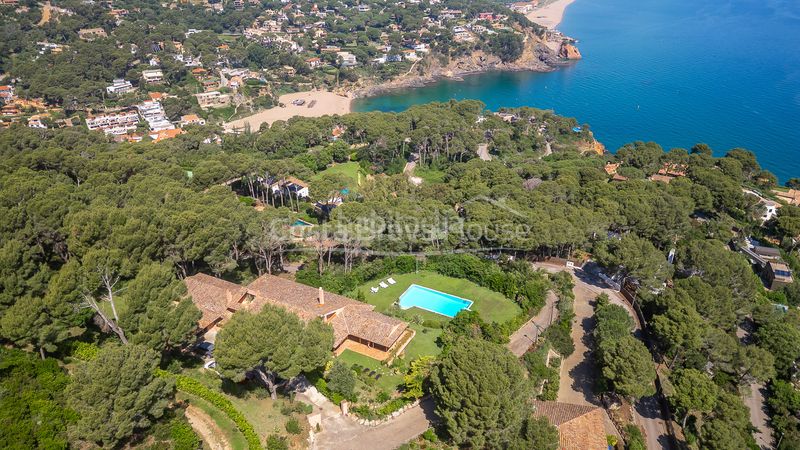 Foto 5ef3e2aa-c057-4975-aa86-715d07b2446d. Casa amb calefacció aparcament piscina a Sa Riera-Sa Fontansa Begur