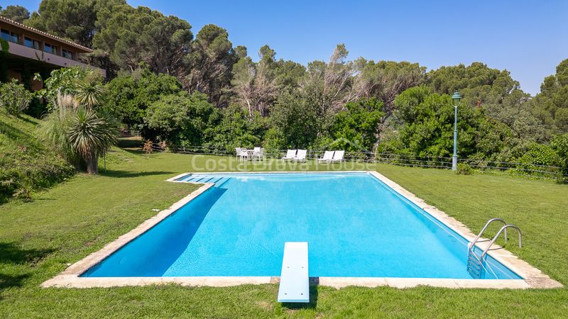 Foto 82c46e36-4de0-4bc8-b6a2-2b71b55c0f10. Casa amb calefacció aparcament piscina a Sa Riera-Sa Fontansa Begur