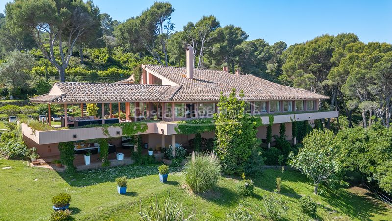 Foto bc604c66-54cb-475d-bd78-ea76e8982e0f. Casa amb calefacció aparcament piscina a Sa Riera-Sa Fontansa Begur
