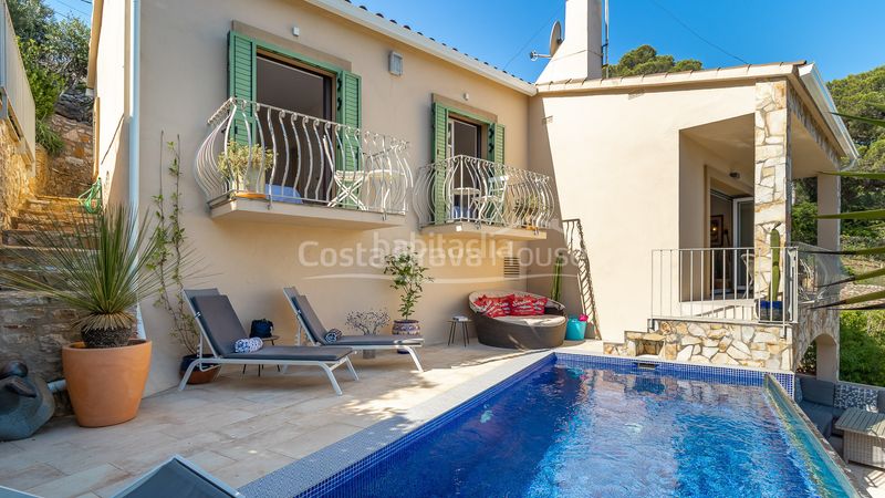 Foto 88fbf36e-6138-48c0-bc30-80d84fa7c528. Casa amb calefacció aparcament piscina a Aiguafreda-Sa Tuna Begur