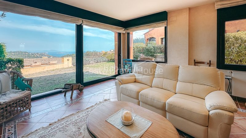 Foto c3ad3115-3a3f-4209-bb4a-f71c7dcd3248. Casa adossada amb calefacció aparcament piscina a Begur