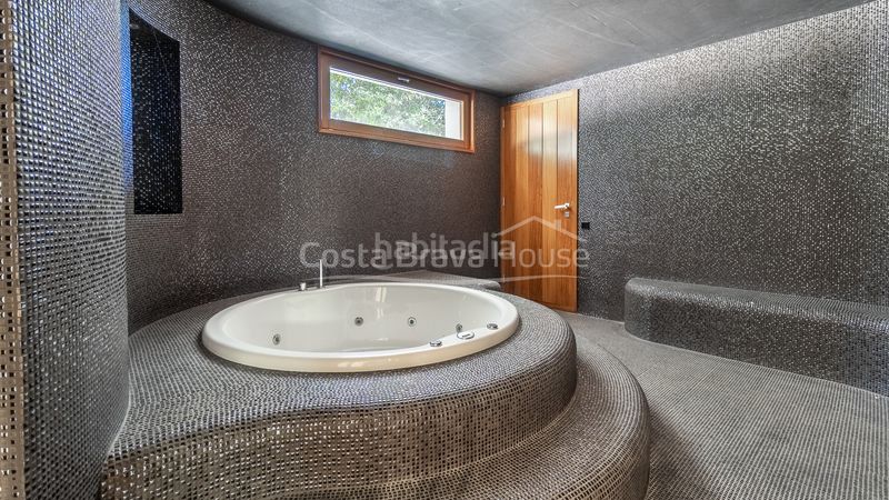 Foto 92ea6707-a156-4a0b-b813-c6708c50504a. Casa amb calefacció aparcament piscina a Fornells-Aiguablava Begur