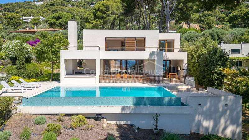 Foto a32d3e42-1e1e-4511-b3b4-f9cb5df34ff6. Casa amb calefacció aparcament piscina a Fornells-Aiguablava Begur