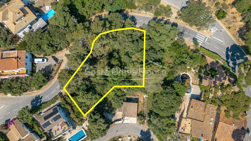 Foto 4173e55c-faa8-48dc-a95e-bcb6715aba02. Terreny residencial a Sa Riera-Sa Fontansa Begur