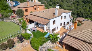 Casa adossada  Carrer del camí del semafor. Casa adosada reformada en begur, sa tuna, con vistas abiertas al