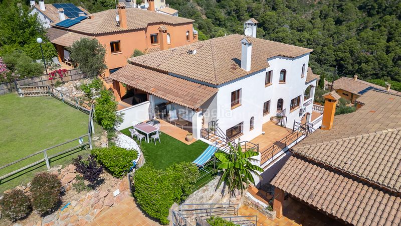 Foto 0de10d6e-37a1-425b-b7b6-d04dae307e44. Casa adossada amb calefacció aparcament piscina a Begur