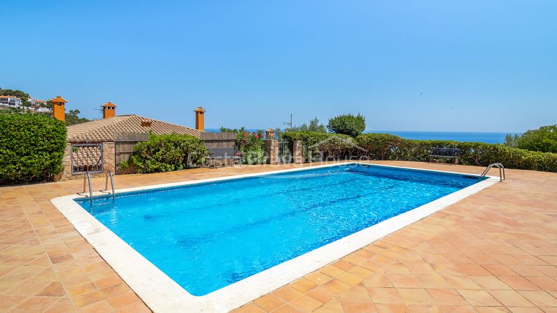 Foto a987c0ec-e51c-418d-a39f-294fa3815e0c. Casa adossada amb calefacció aparcament piscina a Begur