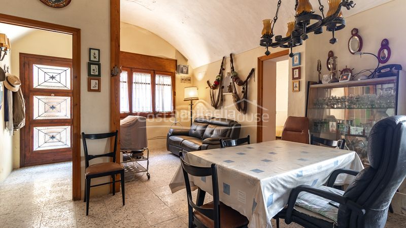 Foto 0415e2a3-8a43-41cd-9299-b11b33b1600e. Masia amb aparcament a Begur Begur