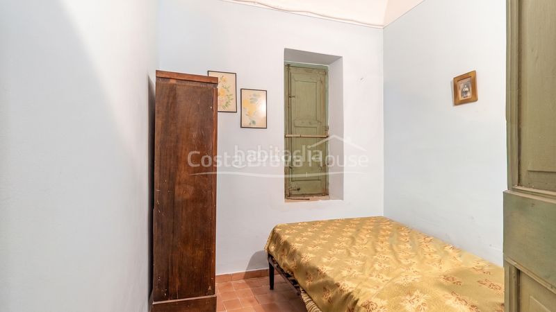 Foto 4397c55f-f0e5-409b-8597-15ae2c84d2dc. Masia amb aparcament a Begur Begur