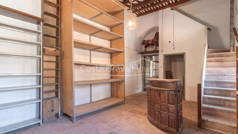 Foto aaa0e383-4179-4ac7-b68a-eb8817a5b09f. Masia amb aparcament a Begur Begur
