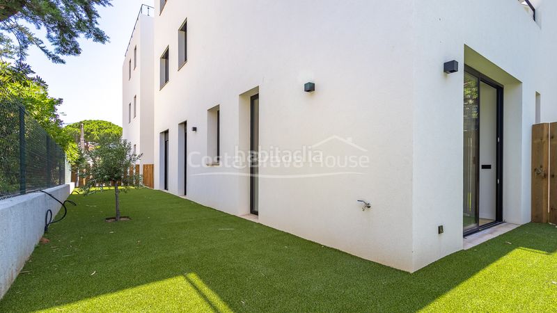 Foto 5b5a13bc-ed55-4fed-8b48-19cab7b05d08. Apartament amb calefacció piscina a La Fosca - Cala Margarida Palamós