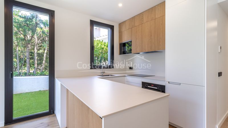 Foto c5513f91-79b0-47b0-a1c5-618d67e768d9. Apartament amb calefacció piscina a La Fosca - Cala Margarida Palamós