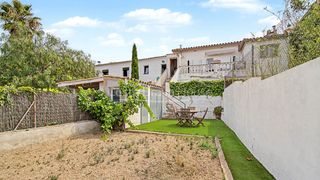 Casa adossada  Carrer dalmai bernat. Casa adosada en begur con jardín privado de 80 m, vistas al cast