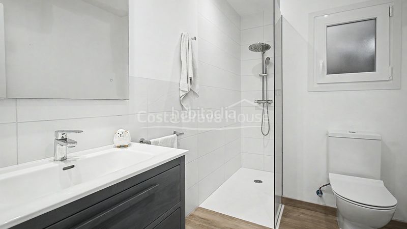 Foto 481623b9-e691-4b39-b985-922686396f18. Casa adossada amb calefacció aparcament a Sa Riera-Sa Fontansa Begur