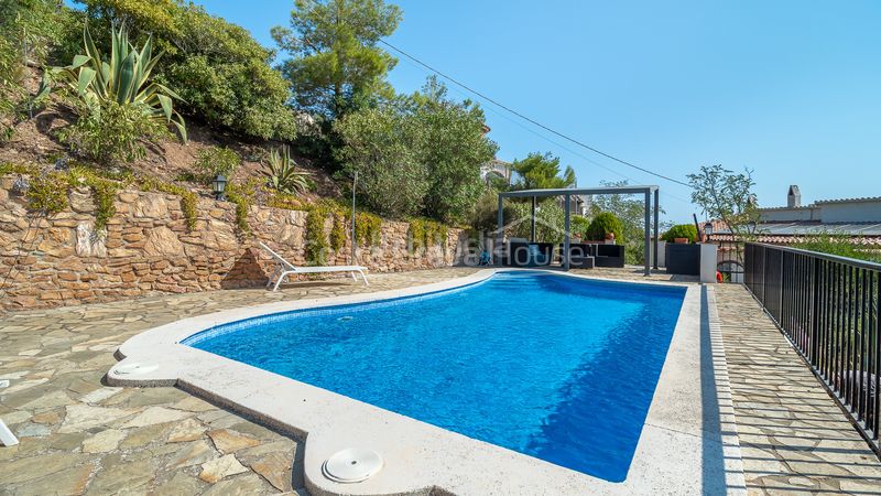 Foto 35c42f0e-9e5c-48e4-84f3-952fb3f3dff5. Casa amb calefacció aparcament piscina a els masos de Pals Pals