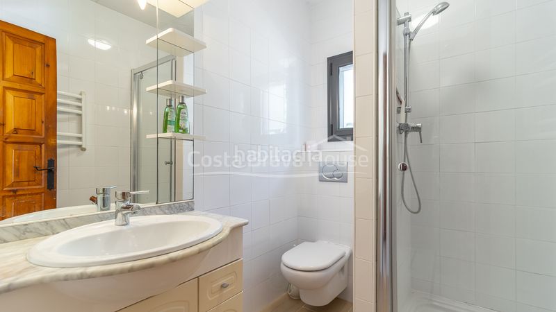 Foto 54279805-83bd-48df-9c98-dc2429fa3e66. Casa amb calefacció aparcament piscina a els masos de Pals Pals