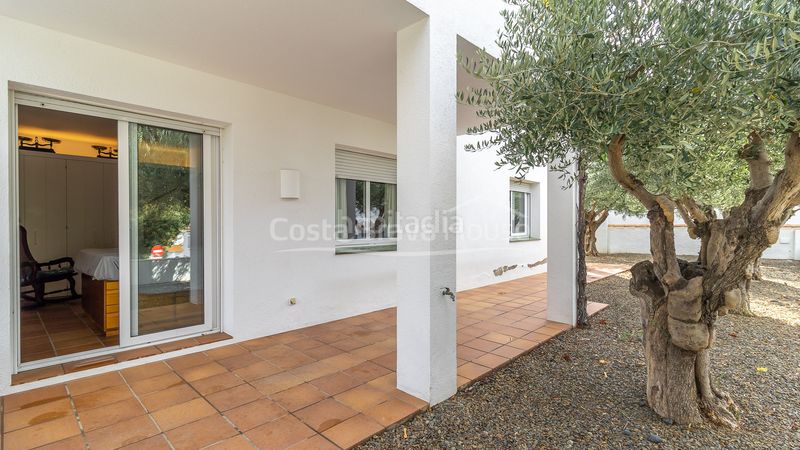 Foto 4778e41a-0ecd-4b9c-8131-4501100d312b. Casa amb calefacció aparcament a Cadaqués