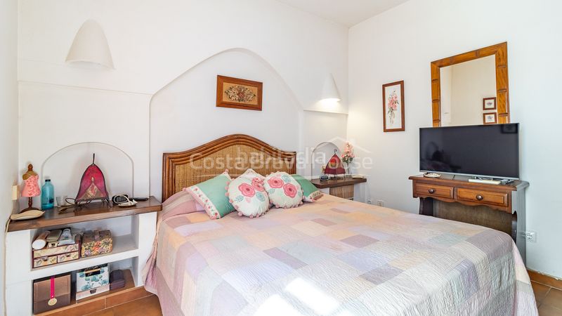 Foto d7bdb3d5-422b-483a-bb0c-b1d9046fdad0. Casa adossada amb calefacció aparcament piscina a Pals