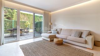 Casa adossada  Carrer de l'abeurador. Casa adosada reformada en pals con jardín privado, piscina comun