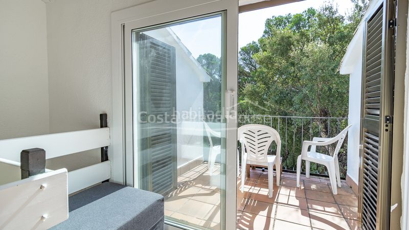 Foto 52161e9c-6f08-45c6-af27-3d3c55e56dff. Casa adossada amb aparcament piscina a Tamariu