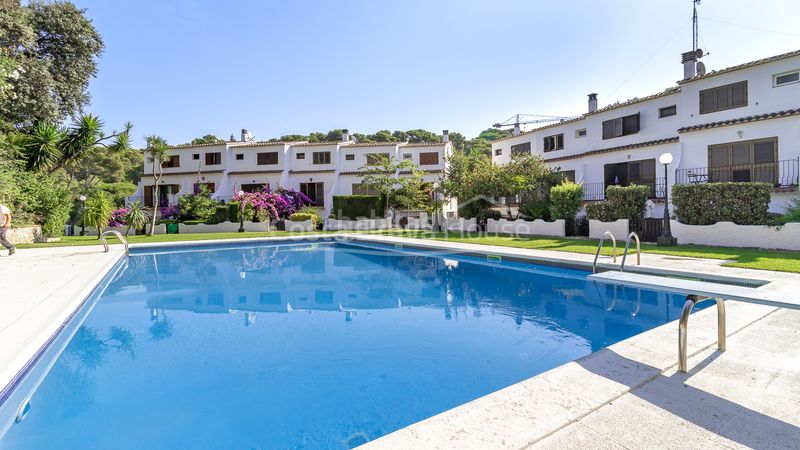 Foto ac7257da-90c1-4fd1-8bf2-59c1072d628d. Casa adossada amb aparcament piscina a Tamariu