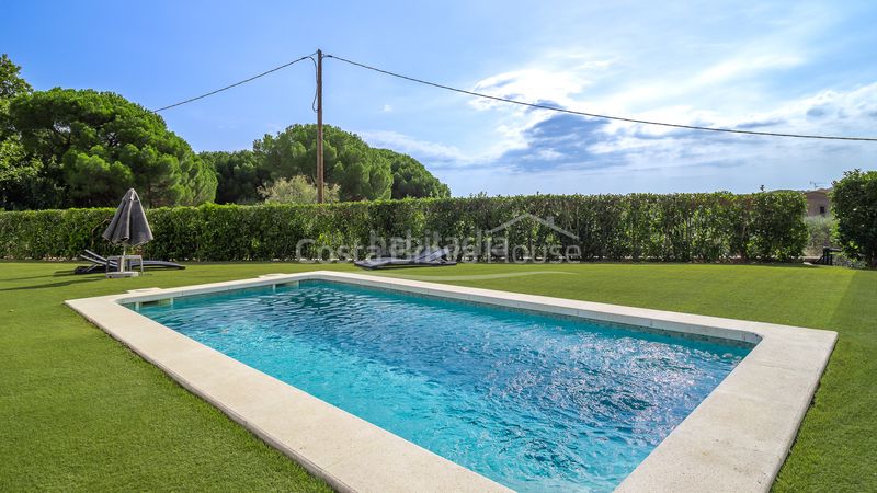 Foto 2a68ca3d-8466-41f8-a212-fb0e751a6ea8. Casa amb calefacció aparcament piscina a Cabanyes-Mas Ambrós-Mas Pallí Calonge