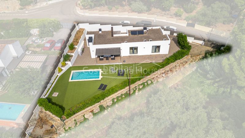 Foto 8071fc1c-f302-4515-82c2-4c87017593e6. Casa amb calefacció aparcament piscina a Cabanyes-Mas Ambrós-Mas Pallí Calonge