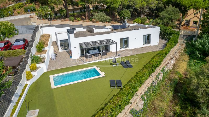 Foto b9e0a1ea-69cf-41eb-aa42-fd7f7169fecd. Casa amb calefacció aparcament piscina a Cabanyes-Mas Ambrós-Mas Pallí Calonge