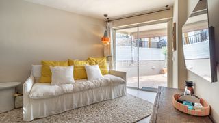 Casa adossada  Carrer gregal. Casa adosada reformada en la fosca con gran patioterraza y dos d