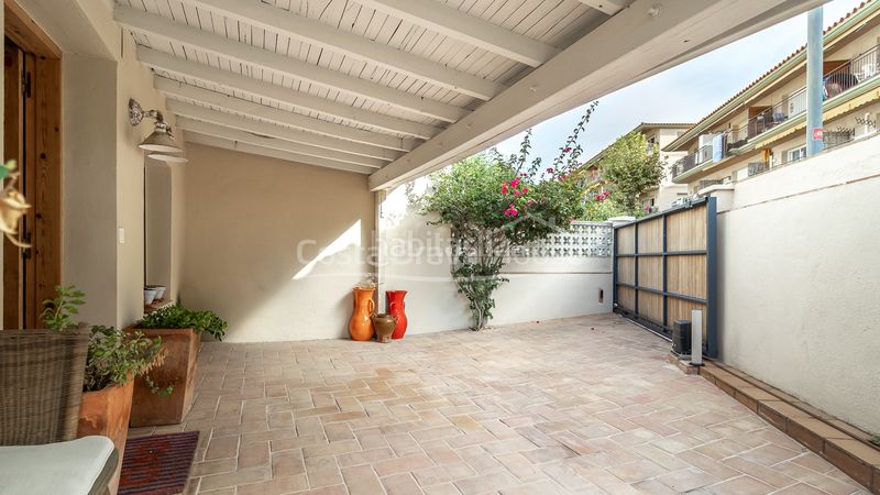 Foto 36c0e757-aedb-4e16-8f27-efe0adc91e00. Casa adossada amb calefacció aparcament a La Fosca - Cala Margarida Palamós
