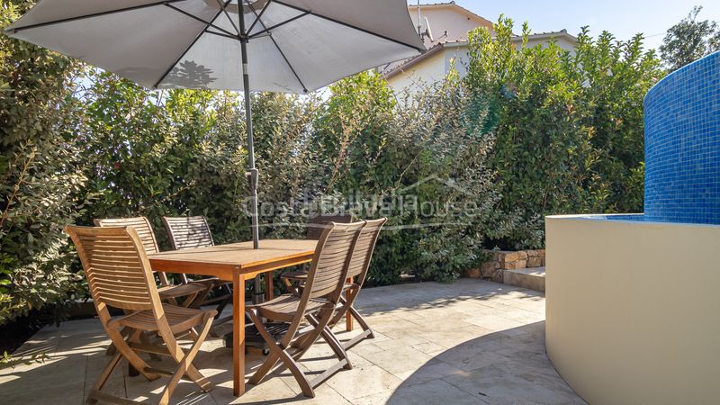 Foto 124f28d4-9543-4114-9d95-107eb791b4d9. Casa amb calefacció aparcament piscina a platja de Pals Pals