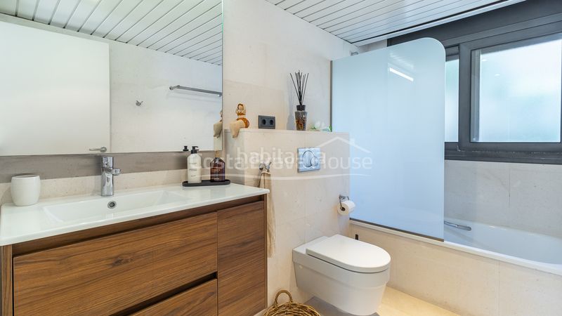 Foto b8fb15ba-7a81-4566-8c1d-b2746f065c63. Casa amb calefacció aparcament piscina a platja de Pals Pals